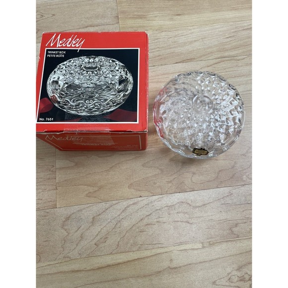 Medley Genuine 24% Full Lead Crystal Trinket Box - Picture 1 of 4